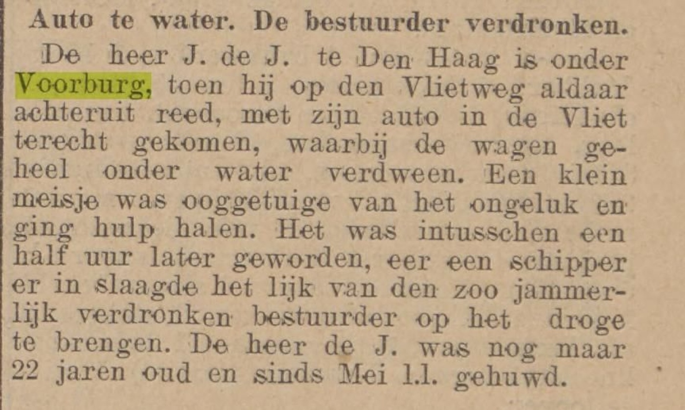 1924 nov 8 Auto te water  jammerlijk twente.jpg